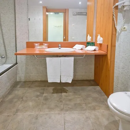 Vilar Rural De Sant Hilari By Serhs Hotel 4*
