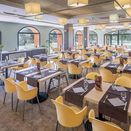 Vilar Rural De Sant Hilari By Serhs Hotel